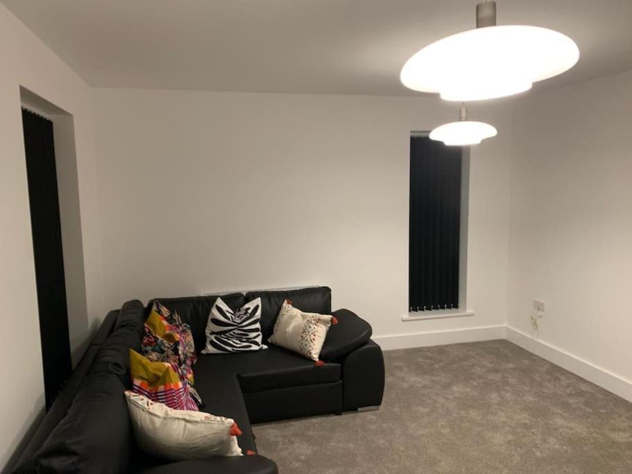Brand New Entire 4 Bed House Multiple Free Parking Early Check-In Late Check- Out Allowed South Ockendon Esterno foto